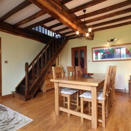 Le Rocher B&B Yvrandes Bagian luar foto