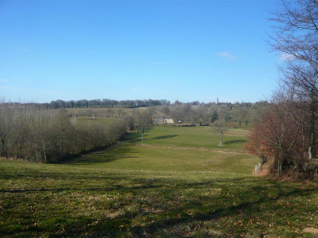 Le Rocher B&B Yvrandes Bagian luar foto