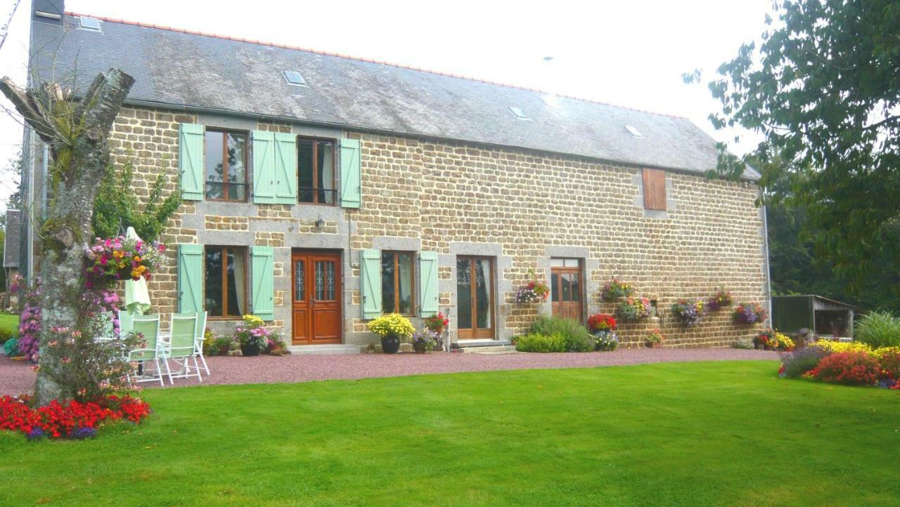 Le Rocher B&B Yvrandes Bagian luar foto