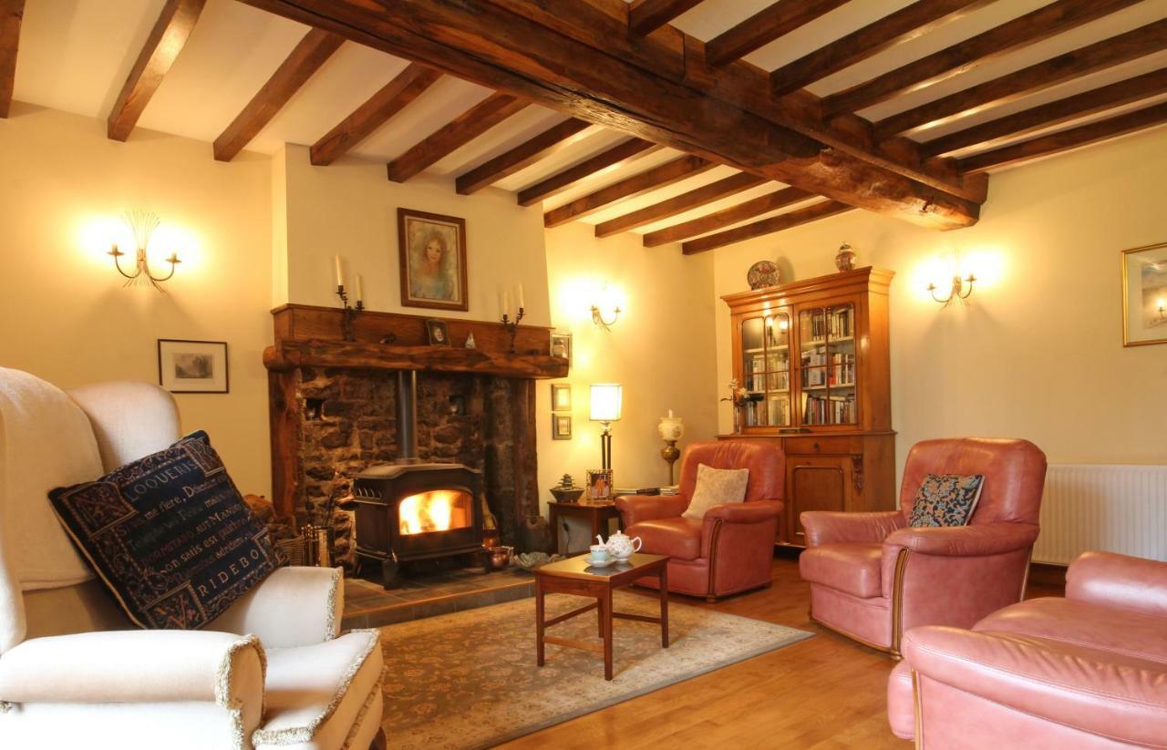 Le Rocher B&B Yvrandes Bagian luar foto